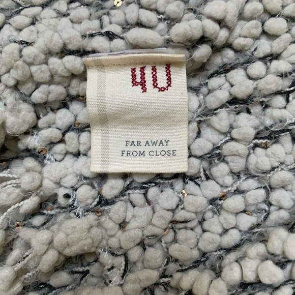 Anthropologie White Sparkle Textured Knitted Scarf - Picture 5 of 7